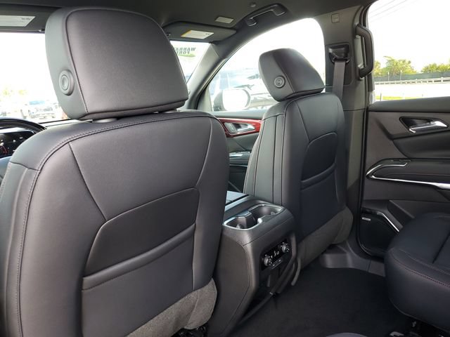 New 2026 Chevrolet Traverse Z71 w/ Enhanced Driving Package AWD/4WD image 12