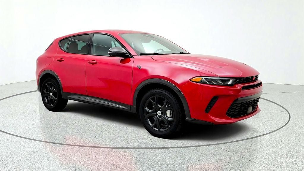 Used 2024 Dodge Hornet R/T w/ Tech Pack w/o Parking AWD/4WD image 3