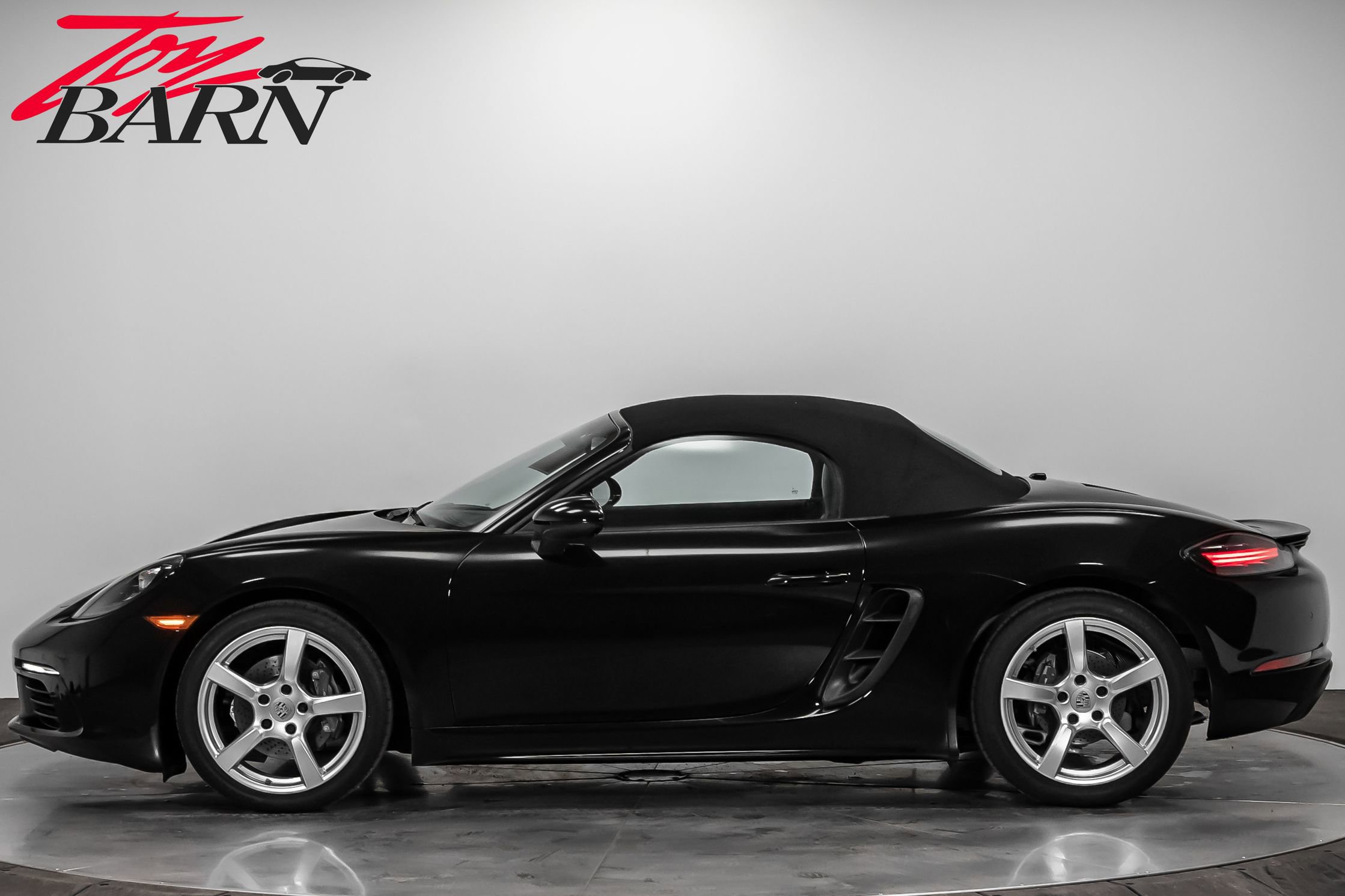 Used 2019 Porsche 718 Boxster image 10