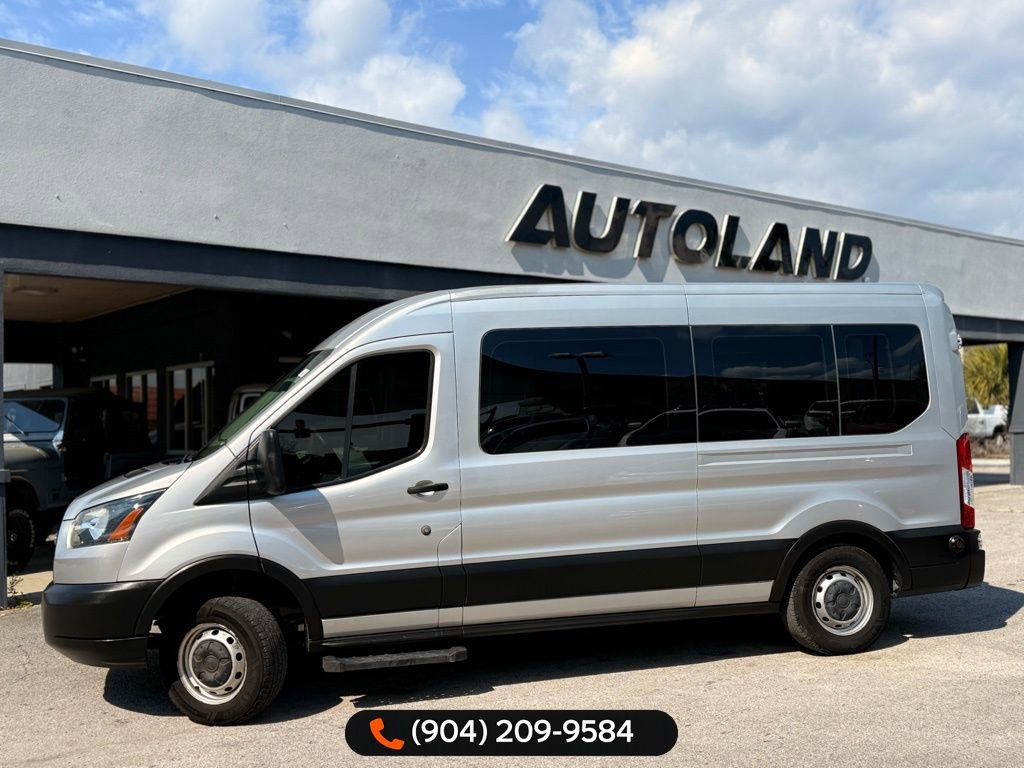 Used 2019 Ford Transit 350 XL image 4
