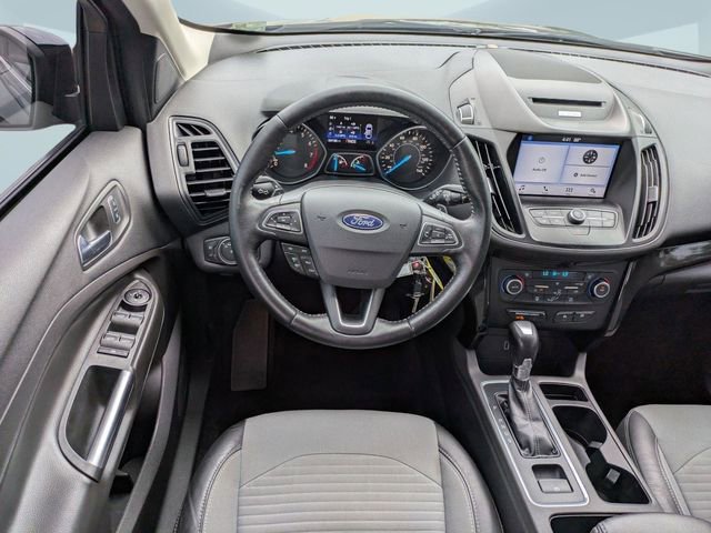 Used 2017 Ford Escape SE w/ Equipment Group 201A FWD image 18