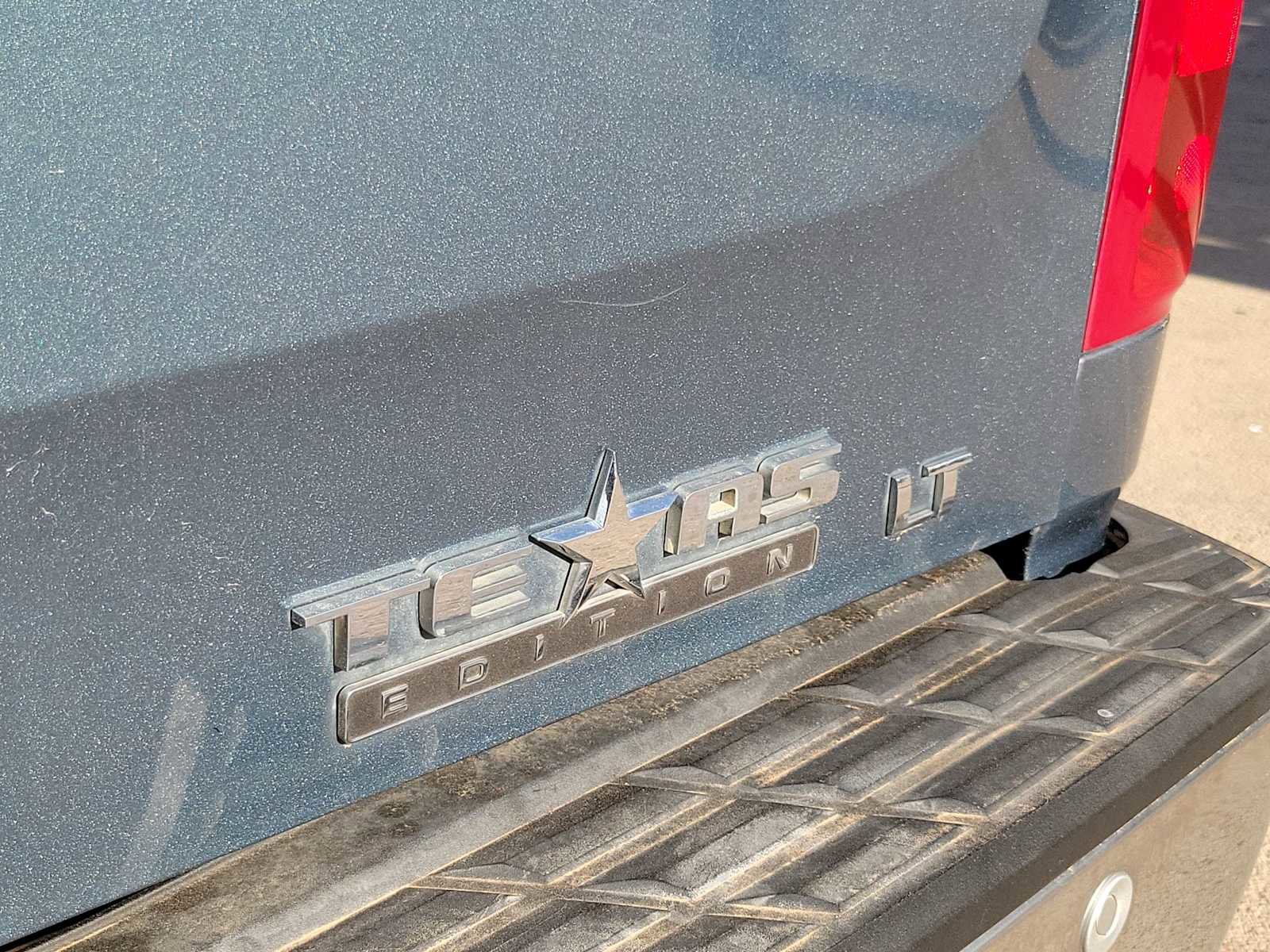 Used 2011 Chevrolet Silverado 1500 LT w/ Texas Edition RWD image 11