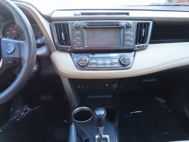 Used 2013 Toyota RAV4 XLE image 20