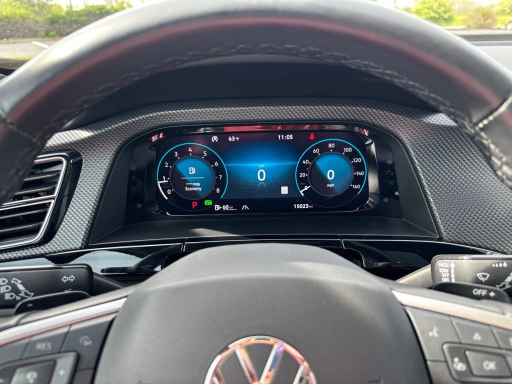 Used 2025 Volkswagen Atlas Cross Sport SEL Premium R-Line AWD/4WD image 39