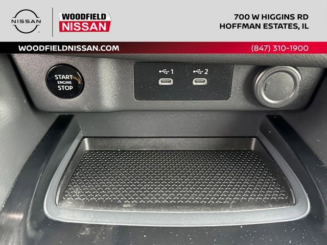 Certified 2025 Nissan Rogue SV image 34