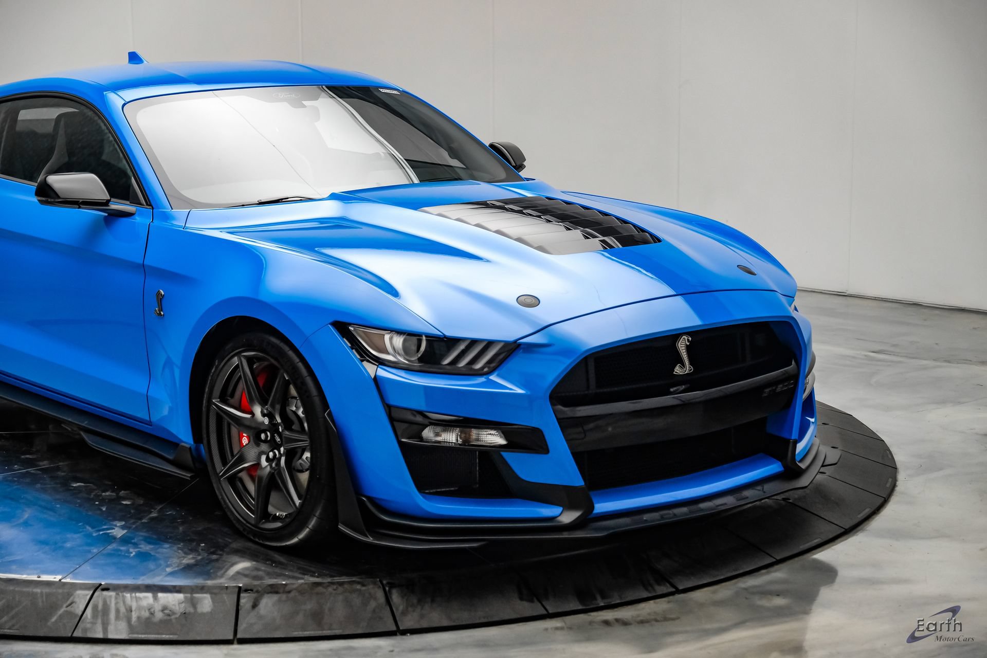 Used 2022 Ford Mustang Shelby GT500 w/ Carbon Fiber Track Pack RWD image 32