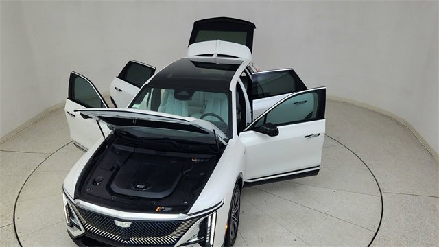 Used 2024 Cadillac Lyriq Luxury image 89