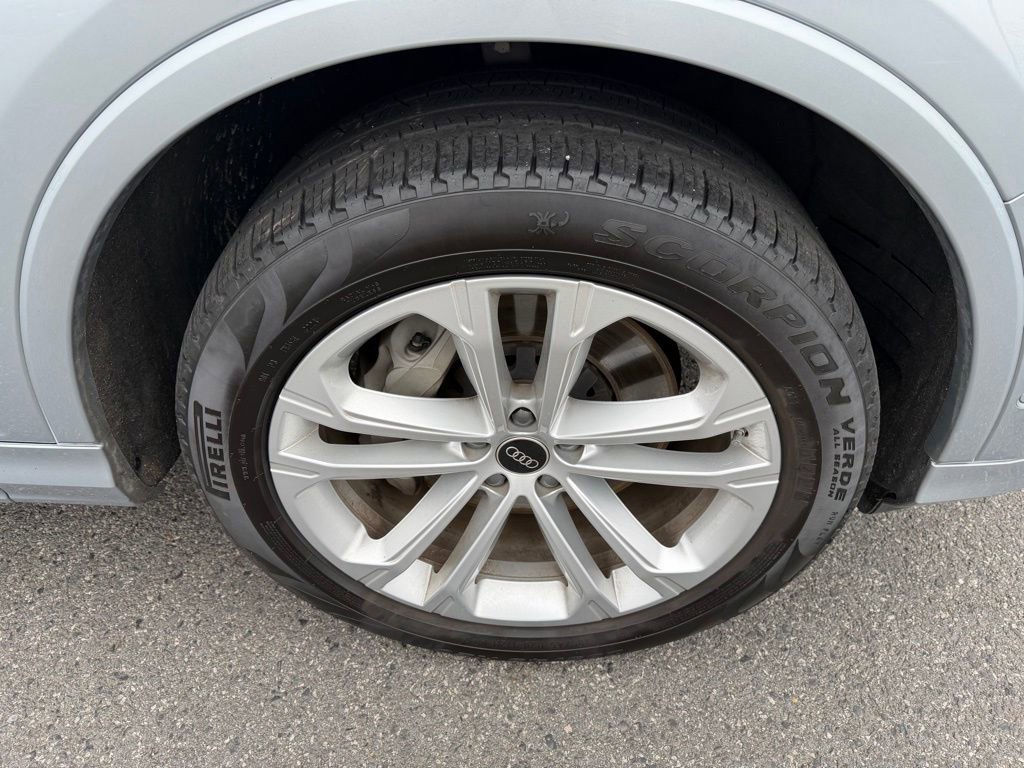 Used 2025 Audi Q7 3.0T Premium Plus image 15