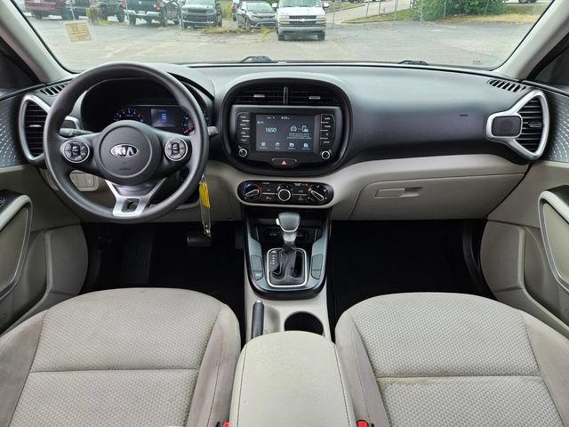 Used 2020 Kia Soul LX FWD image 12