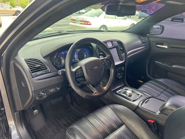 Used 2016 Chrysler 300 S image 18