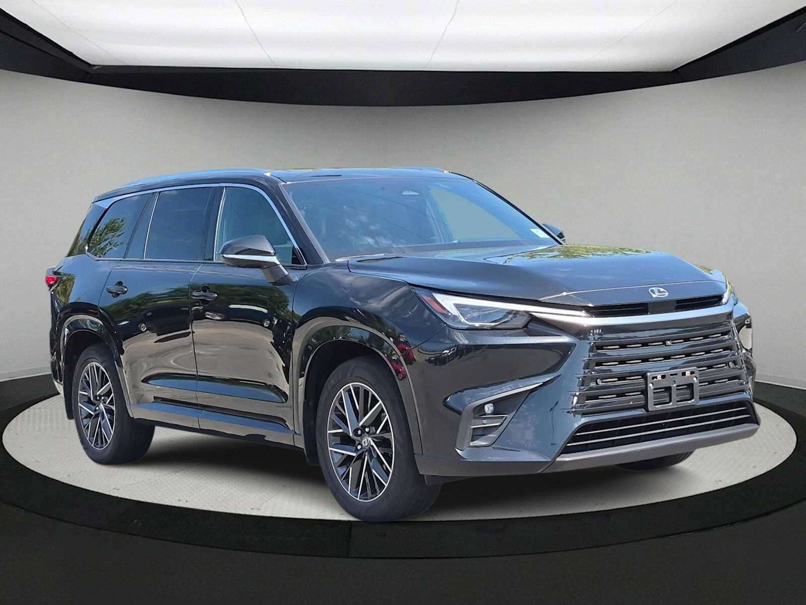 Used 2024 Lexus TX 350 AWD w/ Captains Chair Package image 2