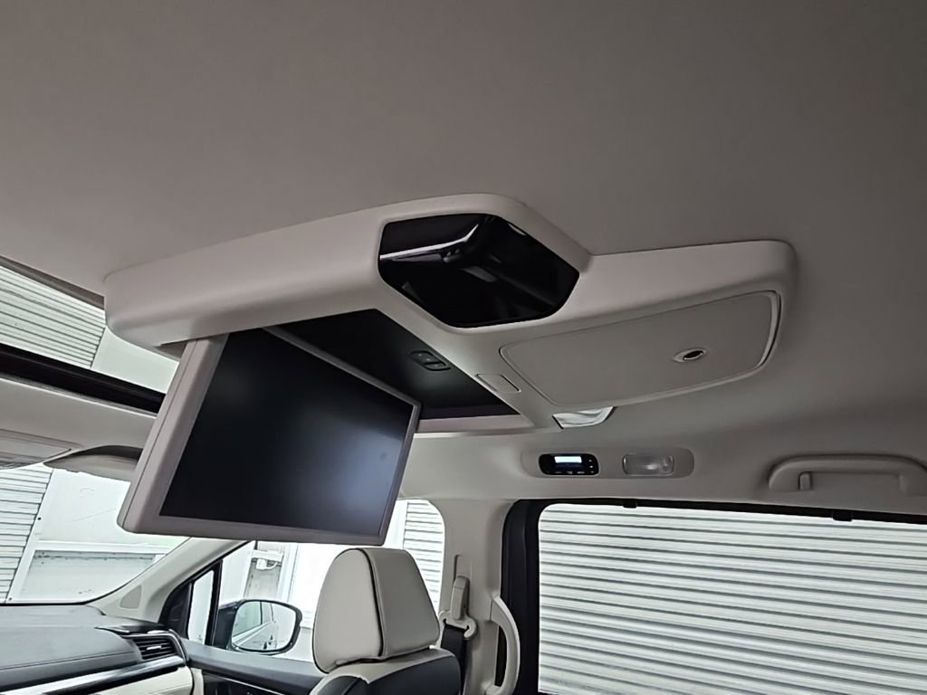 Used 2025 Honda Odyssey Elite image 35