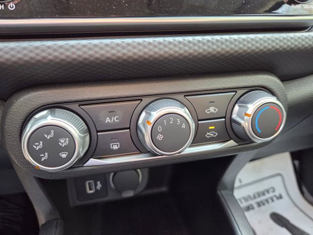 Used 2022 Nissan Kicks S image 12