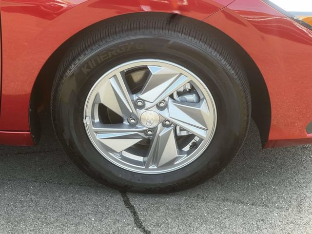 Certified 2026 Hyundai Elantra SE FWD image 8