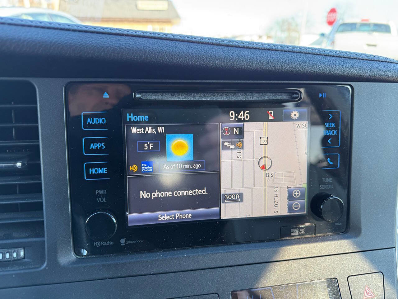 Used 2015 Toyota Sienna XLE Premium image 59