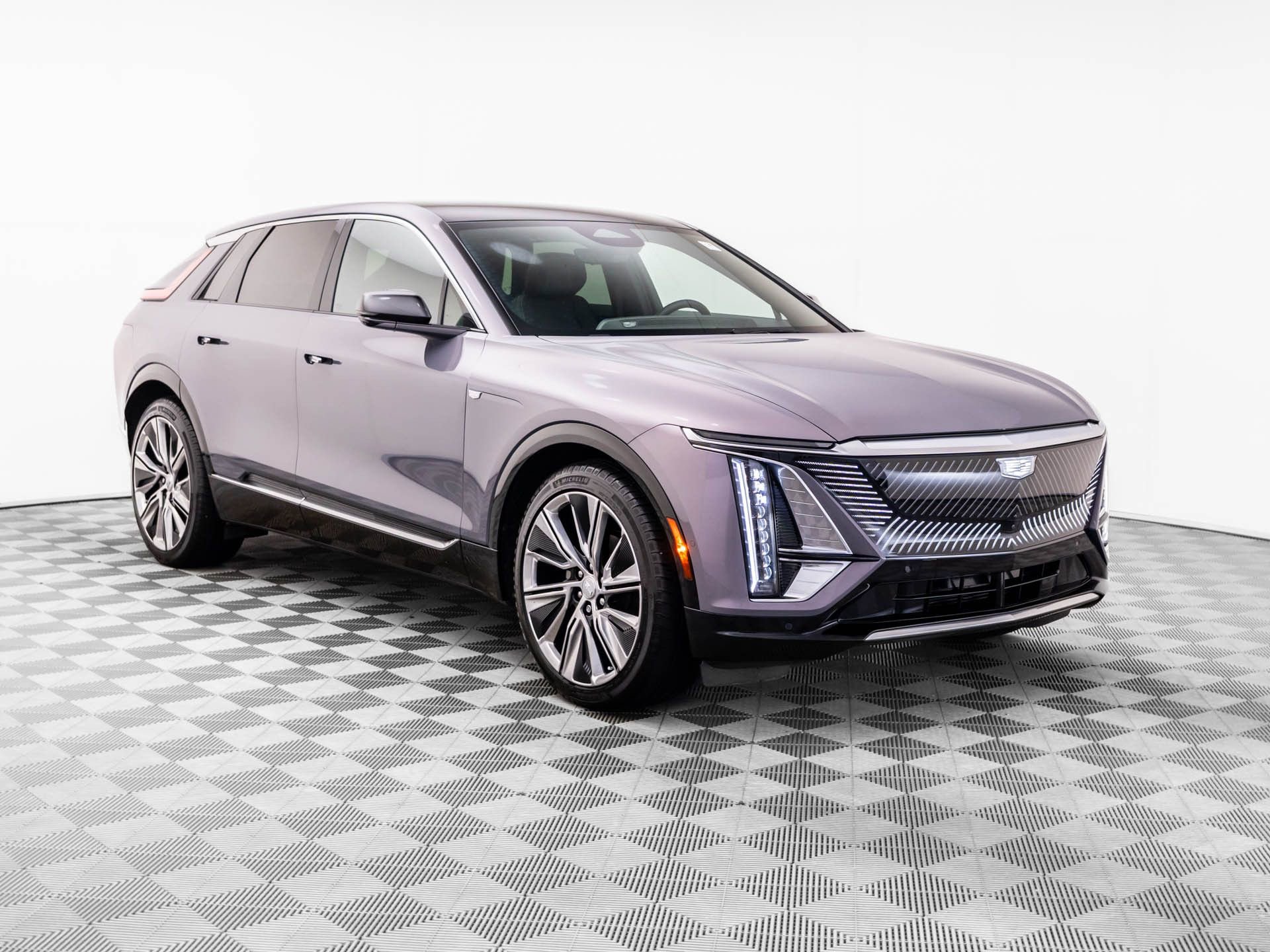 Certified 2025 Cadillac Lyriq Luxury w/ LPO, Floor Liner Package image 8