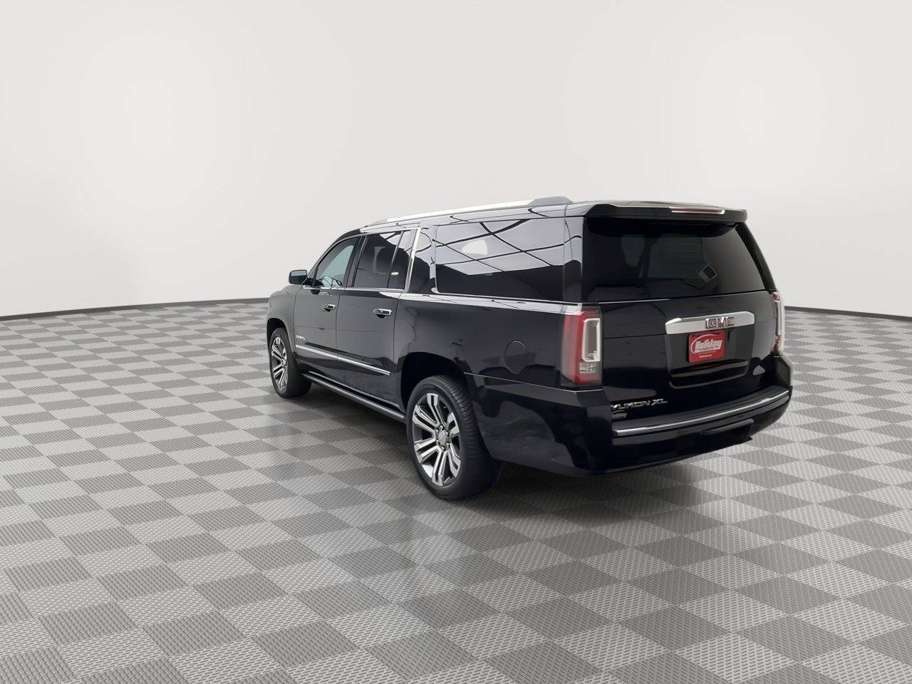 Used 2018 GMC Yukon XL Denali w/ Denali Ultimate Package AWD/4WD image 43