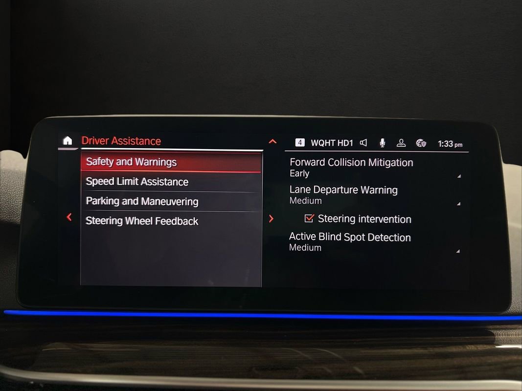 Used 2022 BMW 530i xDrive w/ M Sport Package image 35