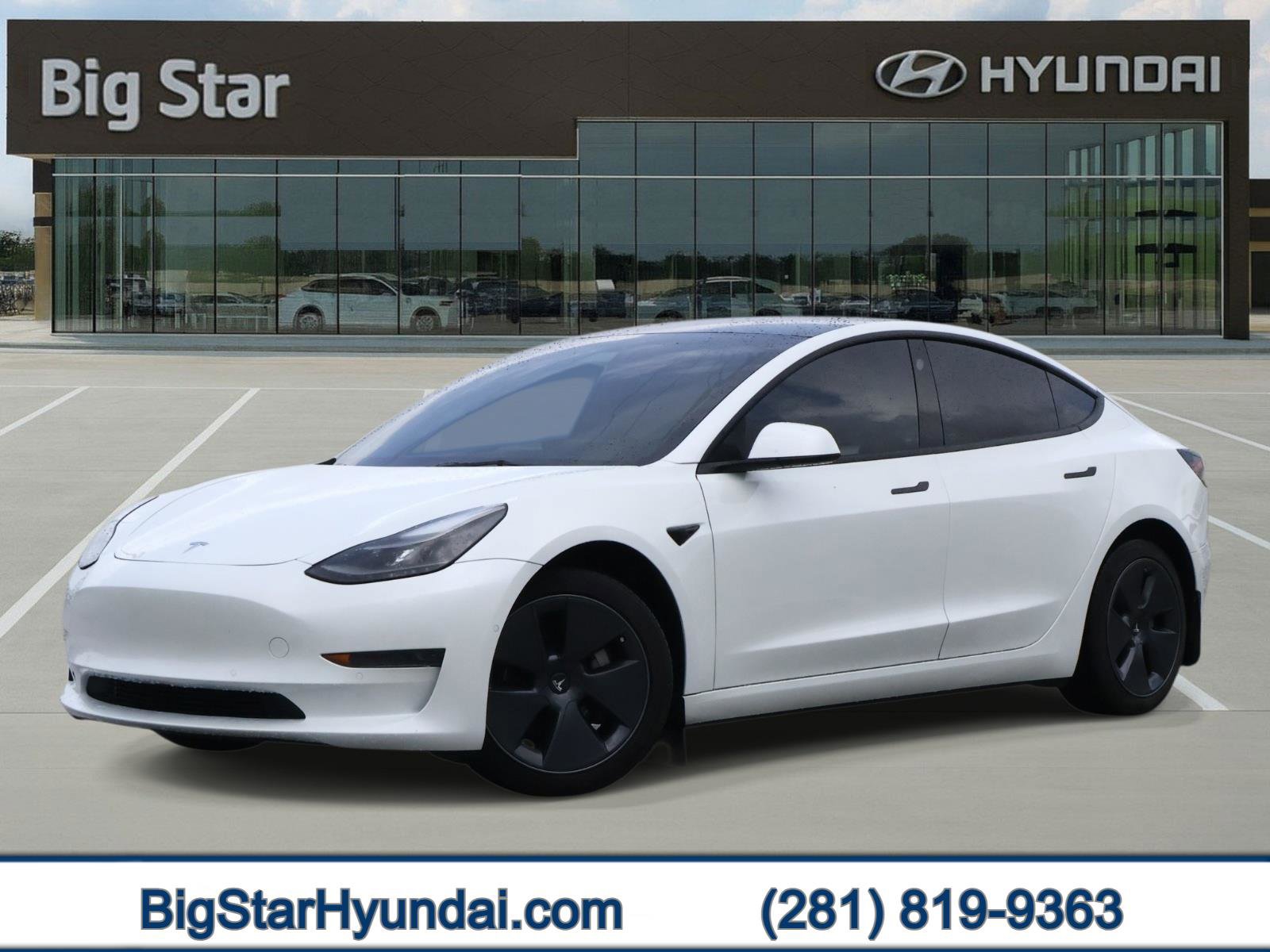 Used 2022 Tesla Model 3 Standard Range RWD image 1