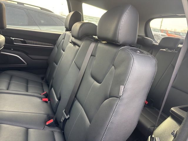 Used 2025 Kia Telluride EX image 10