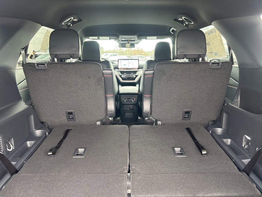 New 2026 Ford Explorer ST-Line w/ ST-Line Street Pack image 11