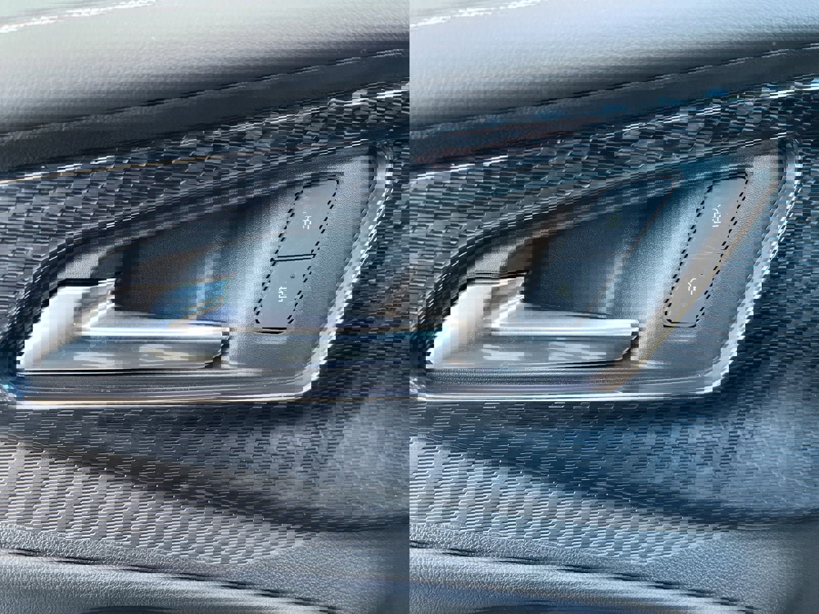 New 2024 Chevrolet Blazer EV LT image 40