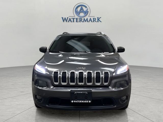 Used 2018 Jeep Cherokee Latitude Plus w/ Comfort/Convenience Group image 8