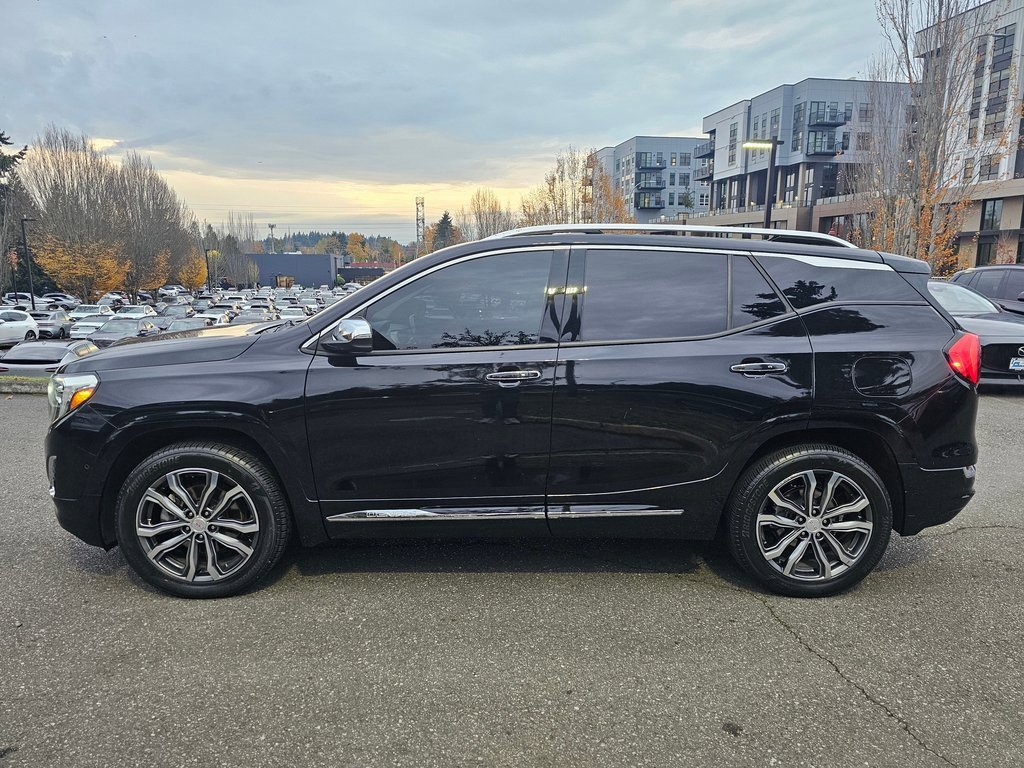 Used 2018 GMC Terrain Denali w/ Advanced Safety Package image 8