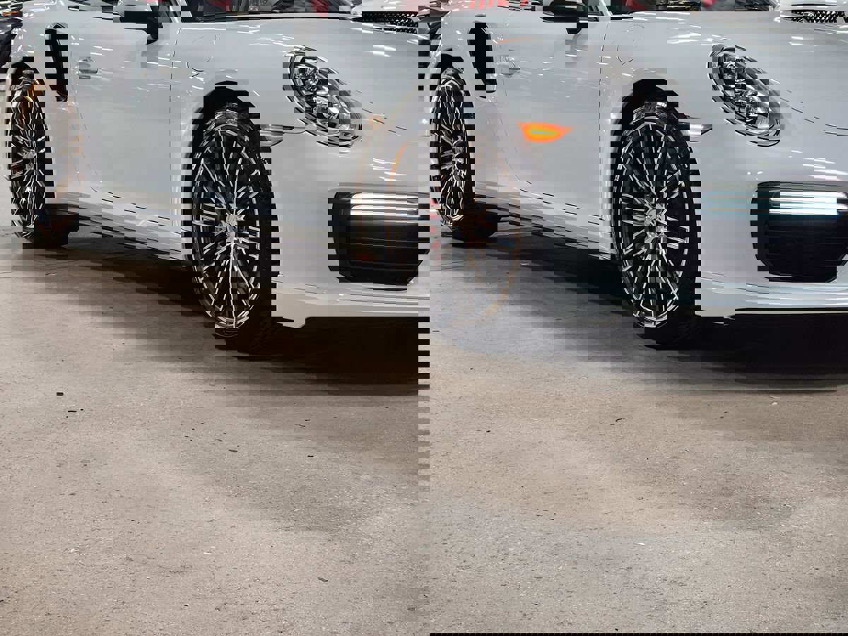 Used 2019 Porsche 911 Turbo image 20