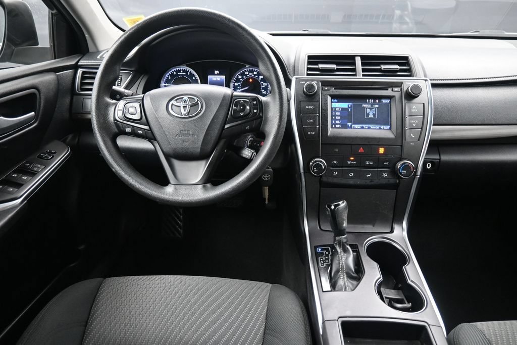 Used 2016 Toyota Camry LE FWD image 19