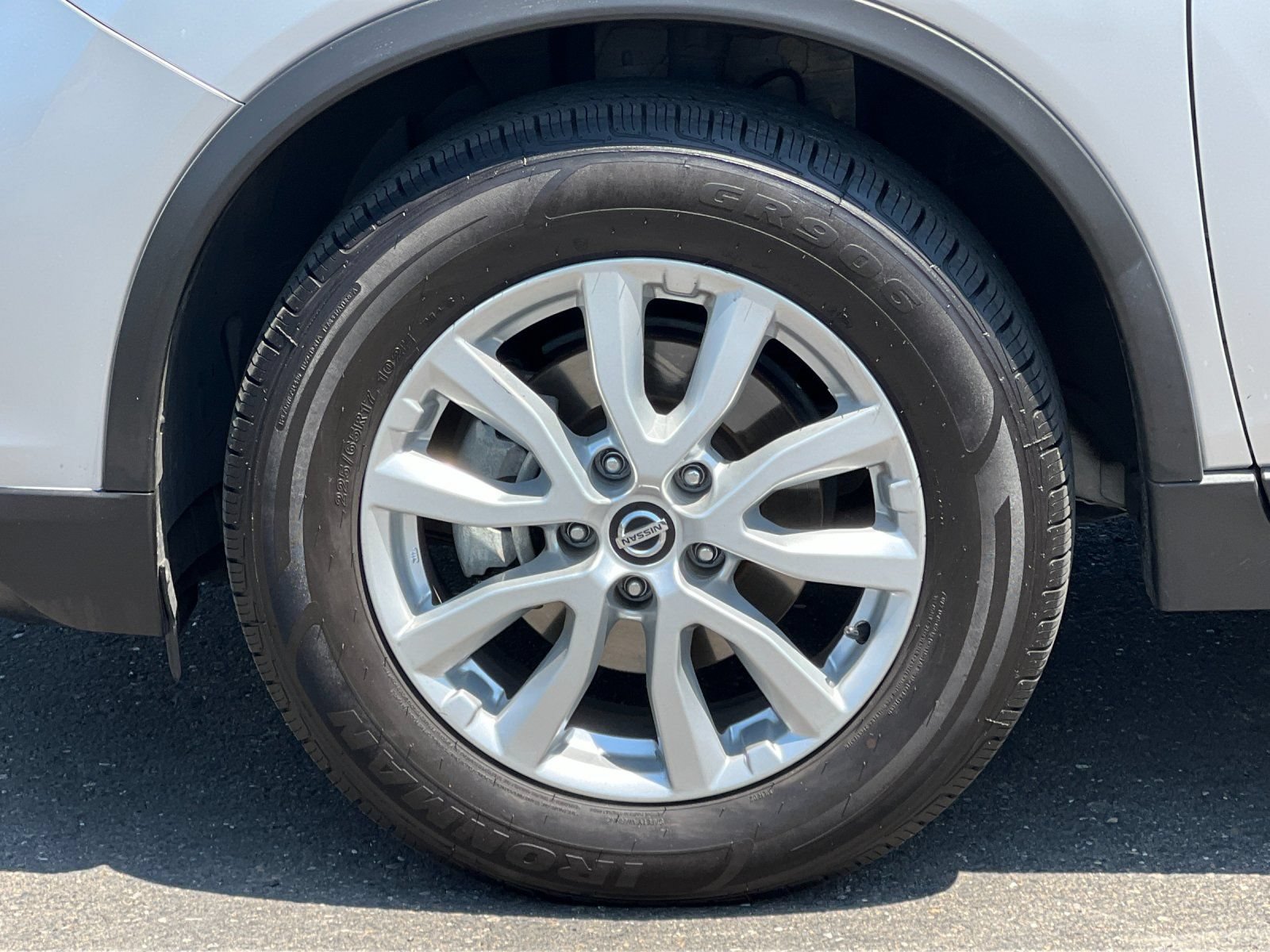 Used 2020 Nissan Rogue SV FWD image 24