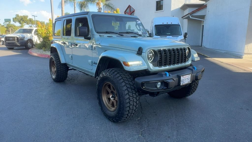 Used 2024 Jeep Wrangler Unlimited w/ LED Headlamp & Fog Lamp Group AWD/4WD image 8