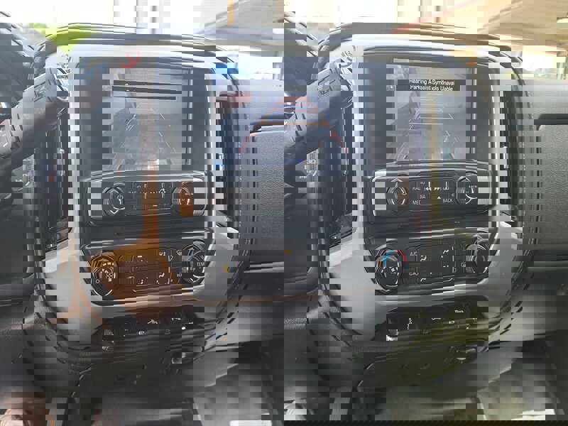 Used 2015 GMC Sierra 2500 SLE image 22