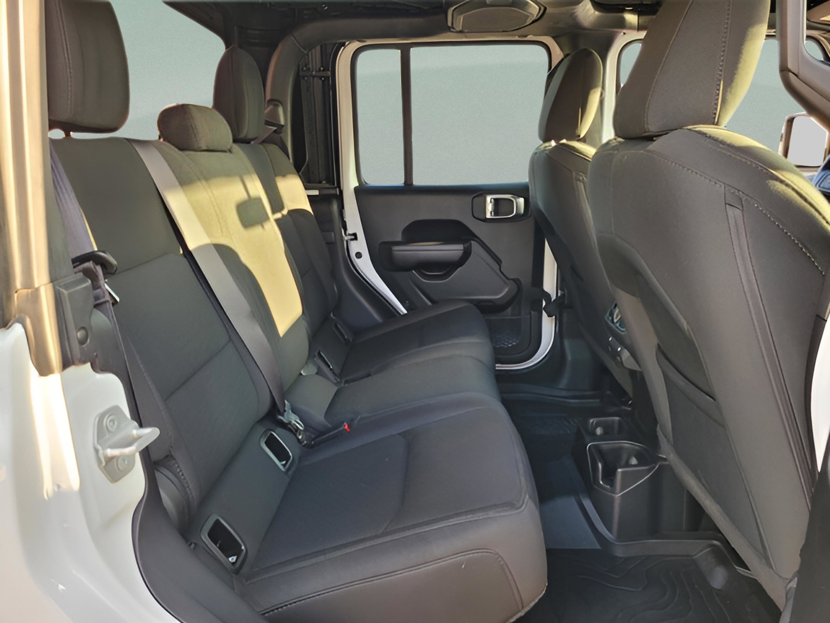 Used 2021 Jeep Gladiator Sport image 17