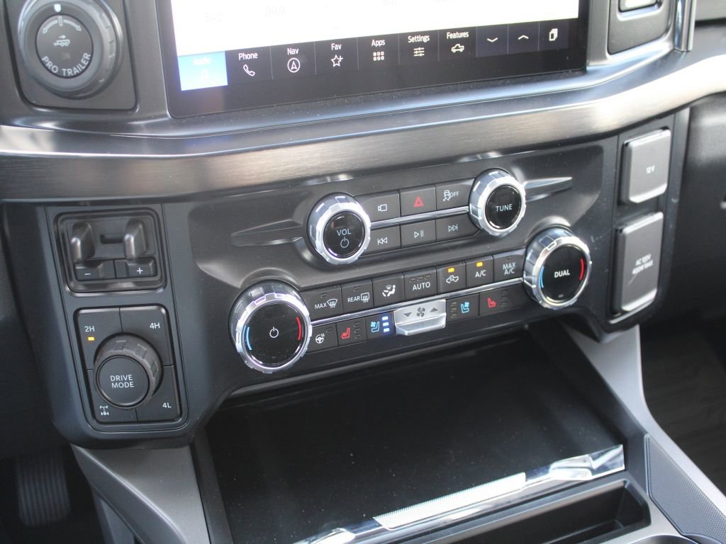 New 2026 Ford F250 Lariat w/ Lariat Ultimate Package image 16