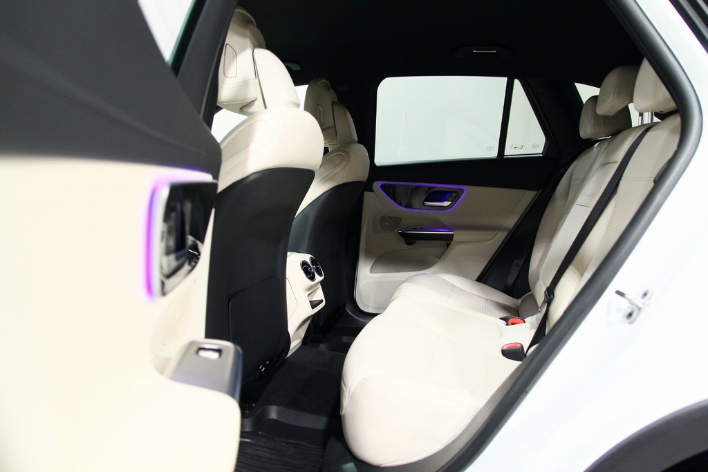 Certified 2025 Mercedes-Benz GLC 300 4MATIC image 27