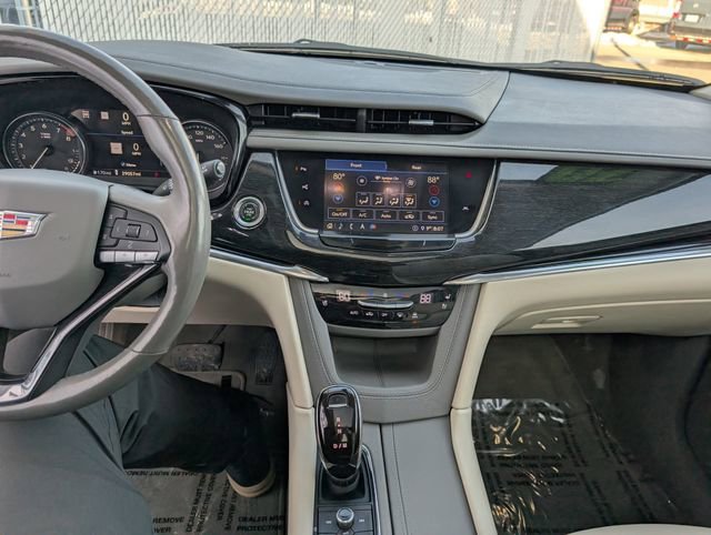 Used 2020 Cadillac XT6 Premium Luxury image 4