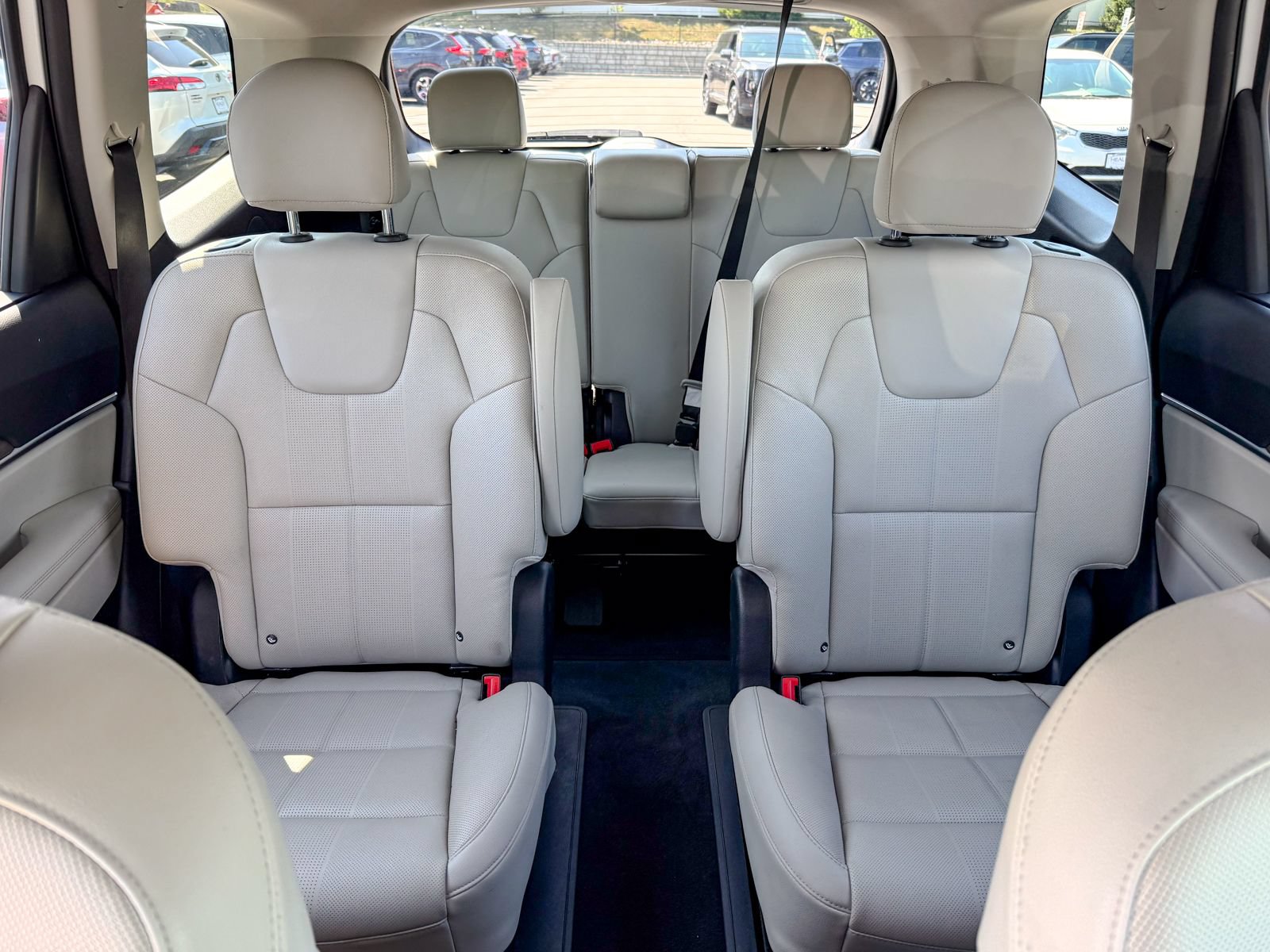 Certified 2022 Kia Telluride EX w/ EX Premium Package AWD/4WD image 13