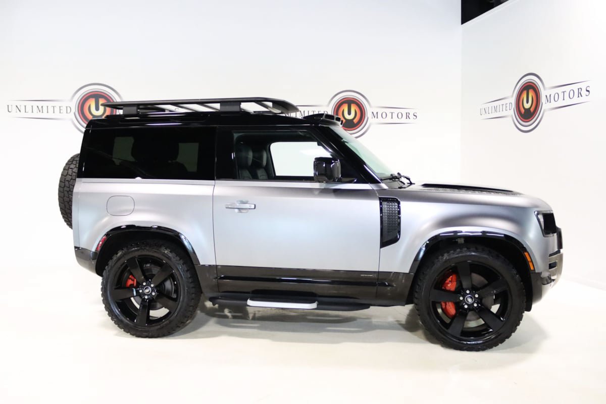 Used 2023 Land Rover Defender 90 X AWD/4WD image 5