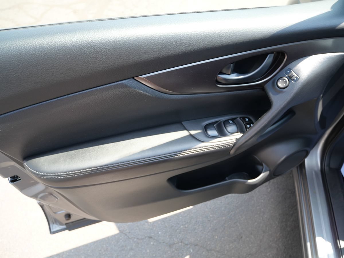 Used 2022 Nissan Rogue Sport S AWD/4WD image 16