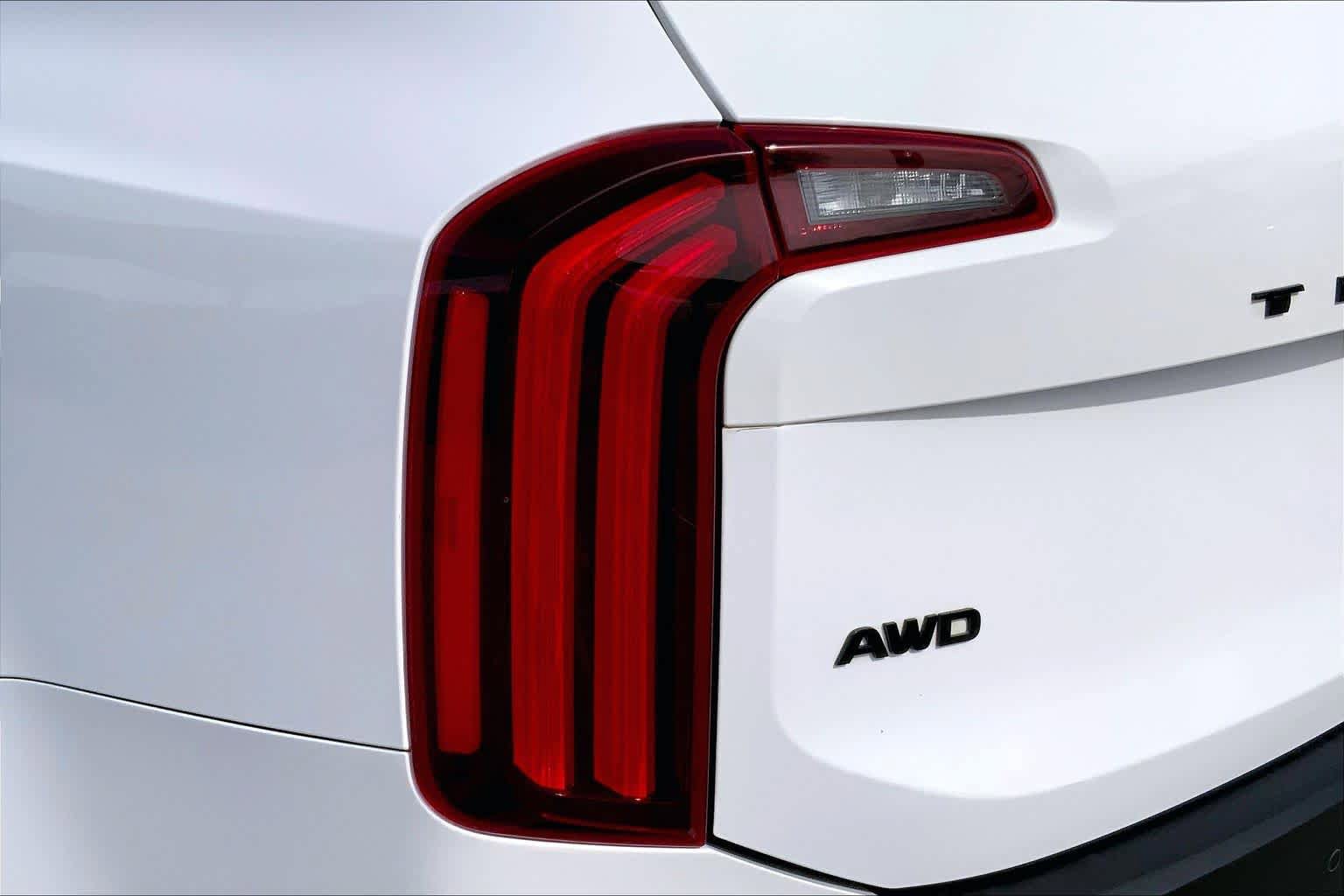 Used 2022 Kia Telluride SX w/ SX Prestige Package image 26