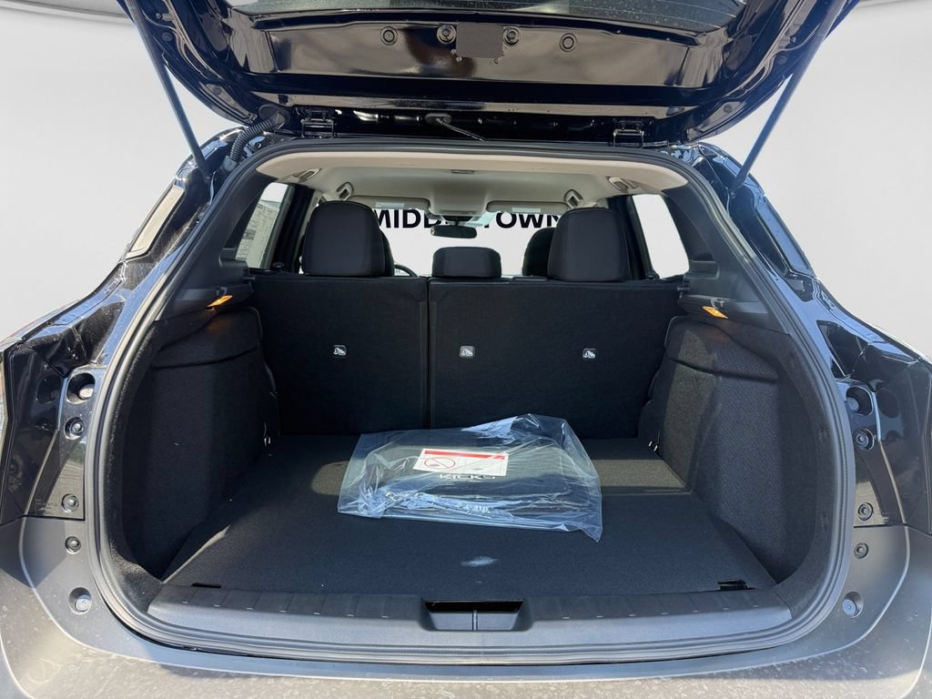New 2026 Nissan Kicks SV w/ Cold Weather Package AWD/4WD image 18