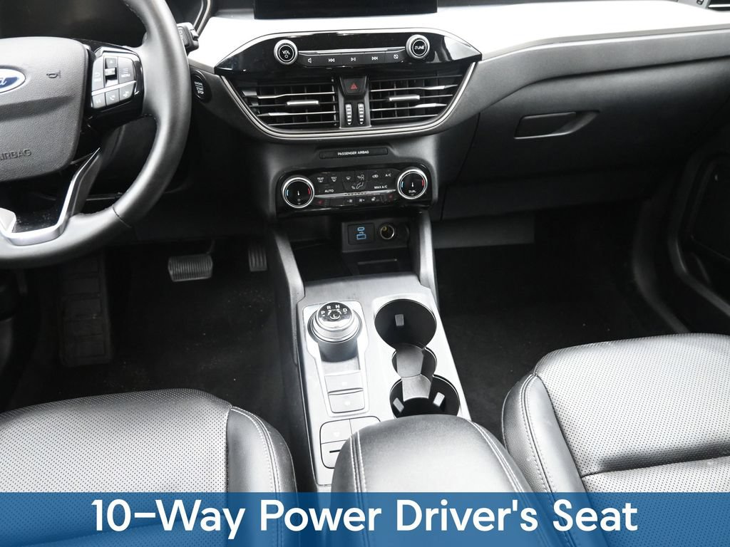 Used 2022 Ford Escape SEL w/ Technology Package FWD image 16