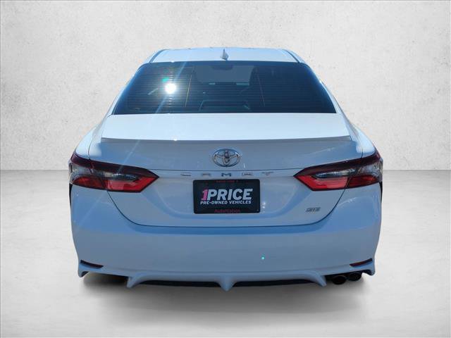Used 2021 Toyota Camry SE w/ Convenience Package image 7