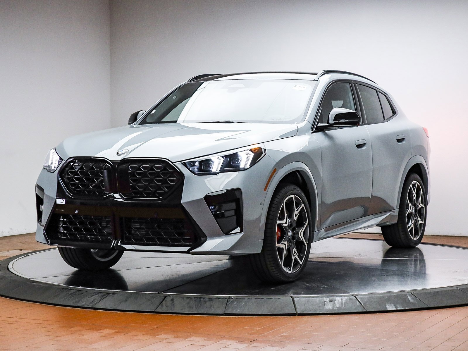 New 2026 BMW X2 xDrive28i w/ Technology Package image 1