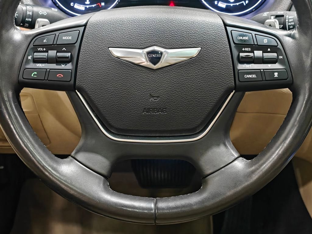 Used 2015 Hyundai Genesis 3.8 w/ Option Group 04 image 5