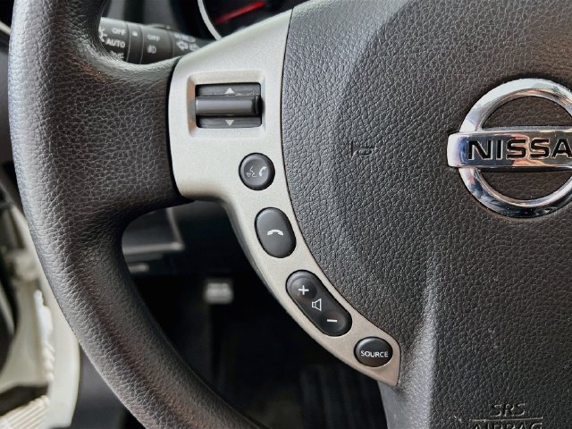 Used 2013 Nissan Rogue SV w/ Premium Pkg AWD/4WD image 13
