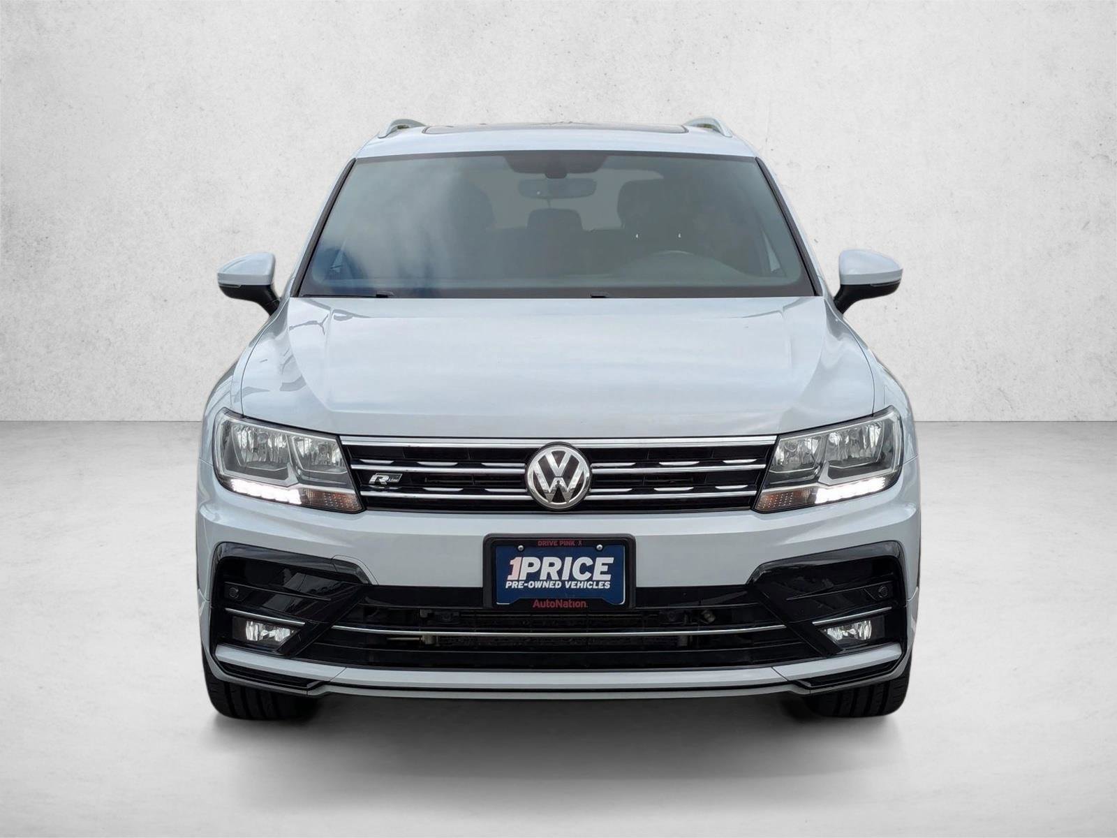 Used 2019 Volkswagen Tiguan SEL R-Line AWD/4WD image 2