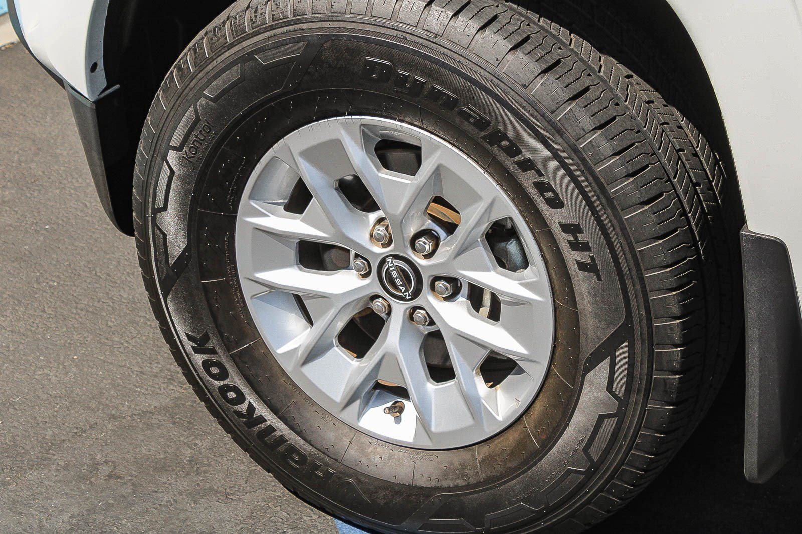 Used 2024 Nissan Frontier SV RWD image 14