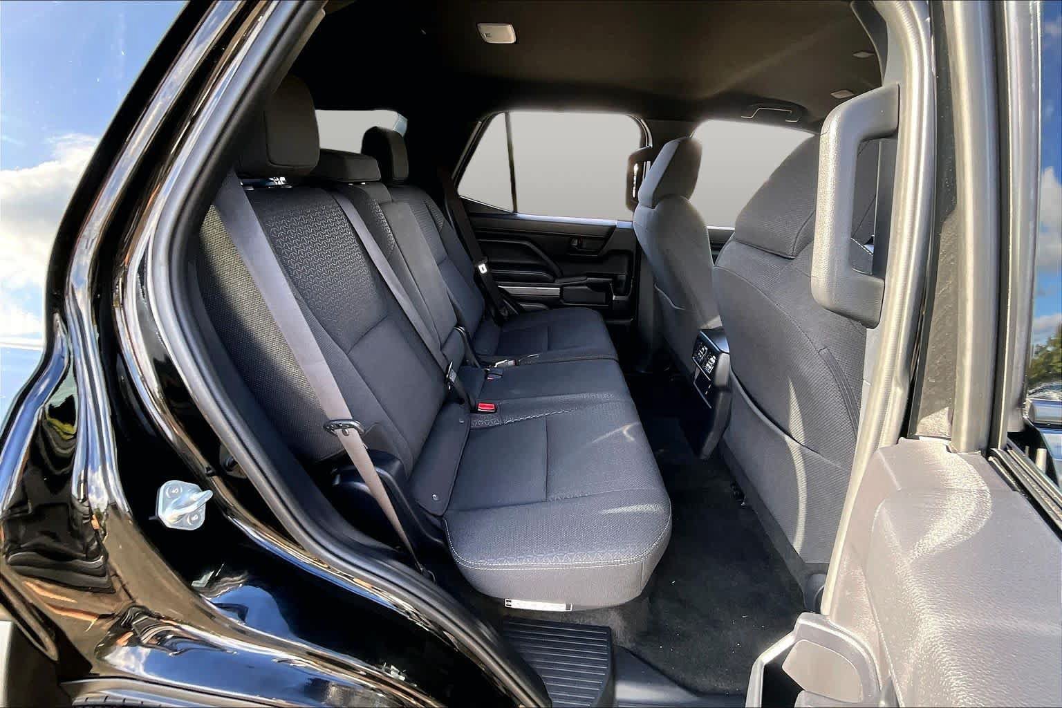 Certified 2025 Toyota 4Runner SR5 AWD/4WD image 19